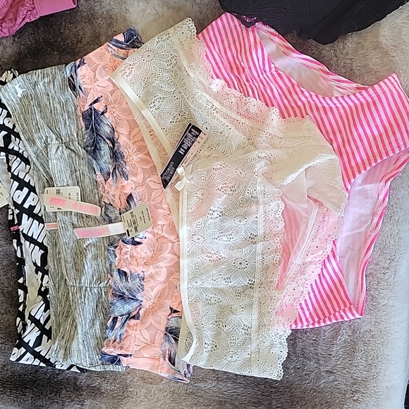 PINK Victoria secret 💗 size large 8 pieces - Picture 2 of 6